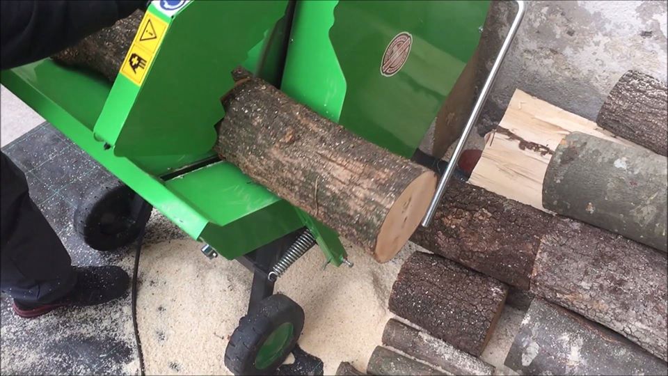 FOREST LOG CUTTERS AND WOOD SPLITTER